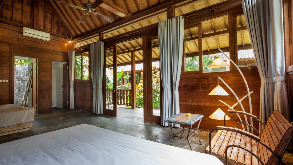 Hotel Eat Sleep Skate Sanur Esterno foto